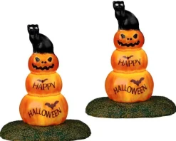 Lemax 24939 - Cat And Pumpkin, Set Of 2, Battery-Operated (4.5-Volt) - Spooky Town Halloween Village Accessories* Lemax Spooky Town Accessories