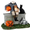 Lemax 32195 - Lost His Head - Spooky Town Figurines* Lemax Spooky Town Figurines