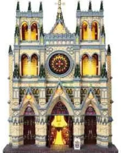 Lemax 95916 - St. Patrick's Cathedral, Battery-Operated (4.5V) - Christmas Village Facades* Lemax Facades
