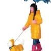 Lemax 62448 - Walking In The Rain - Figurines* Lemax Figurines